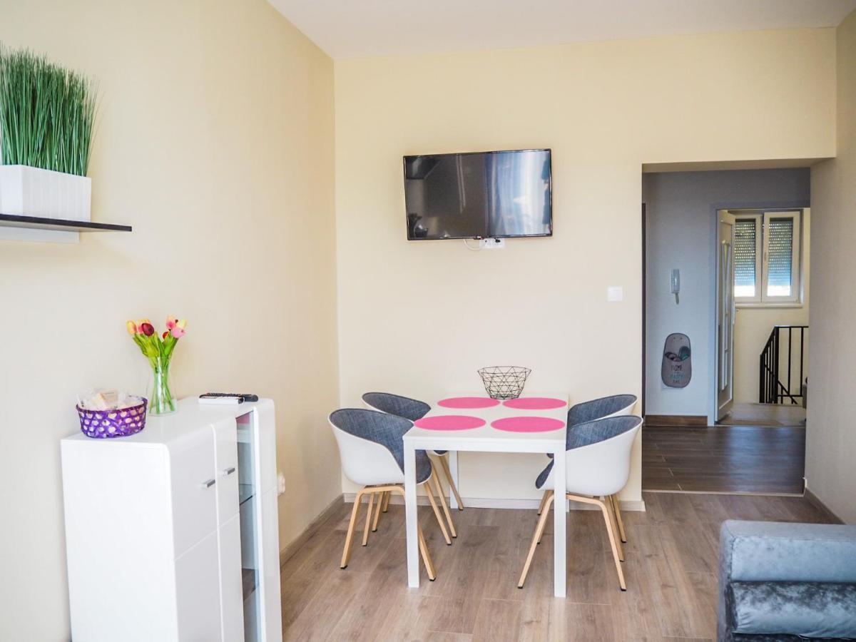 Holiday Apartmanhaz 哈卡尼 外观 照片